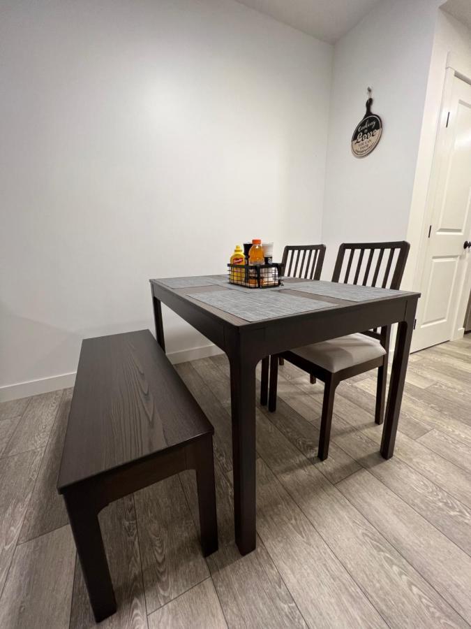 Newly Built 2 Bedroom Suite With Free Parking - Close To Banff National Park, YYC Buitenkant foto